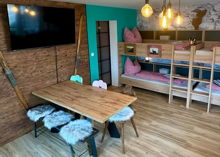 Zur glücklichen Gams - Ferienwohnung mit Hüttenvibes in Oberstdorf für 1-8 Gäste